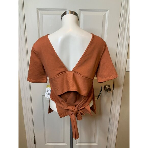 Nike Rust Brown Short Sleeve Drop Back Sweatshirt NWT, Size Small - Picture 4 of 5